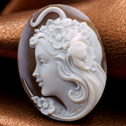 楽天市場】カメオ作品 繊細で美しい女性人物像 イタリア製 シェル