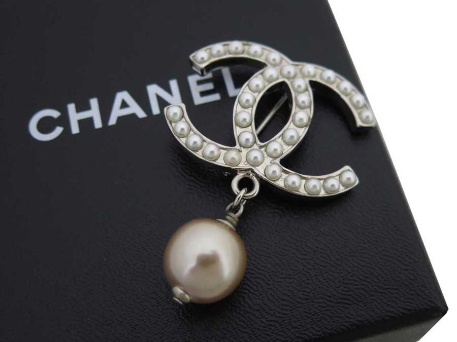 楽天市場】シャネル CHANEL ブローチ ココマーク シルバーxホワイトx