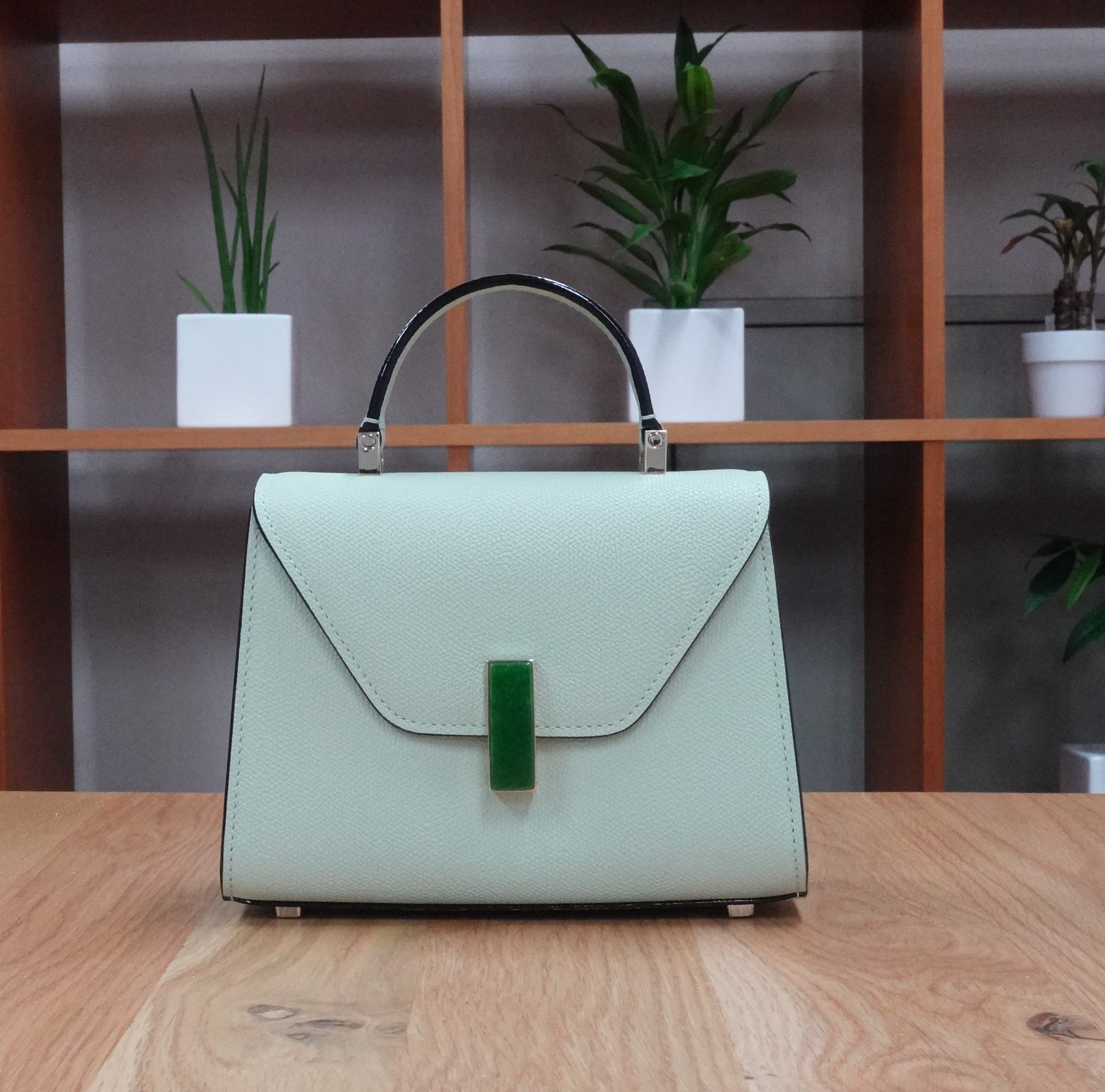 楽天市場】Valextra ヴァレクストラ Iside Quarzo Micro マイクロ