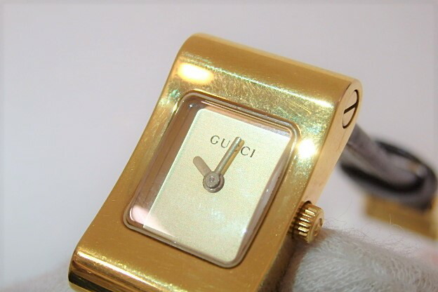 楽天市場】グッチ GUCCI レディース 腕時計 2300L スクエア ゴールド