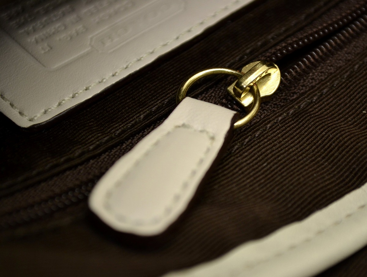 楽天市場】【バッグ】COACH コーチ ソーホー ブレイデッド スモール