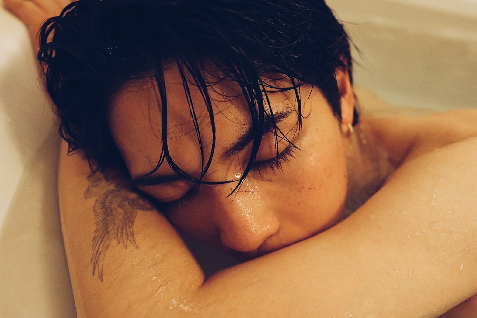 楽天市場】岩橋玄樹 1st写真集『Labneh（ラブネ）』スペシャル