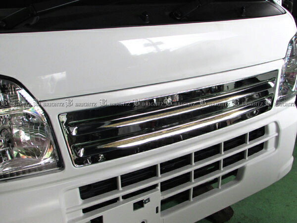 スーパーキャリイ DA16T 中古 メッキフロントグリルとフォグランプ