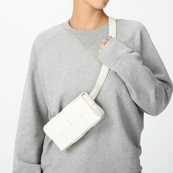 楽天市場】ボッテガヴェネタ ボディバッグ ミニ カセット ミニバッグ