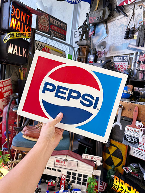 楽天市場】ペプシコーラ エンボスティンサイン （1970〜80年代ロゴ