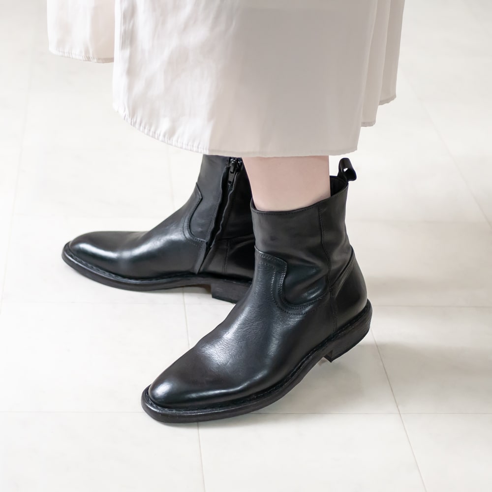 楽天市場】MOMA [モマ]サイドジップローヒールレザーショートブーツ22A