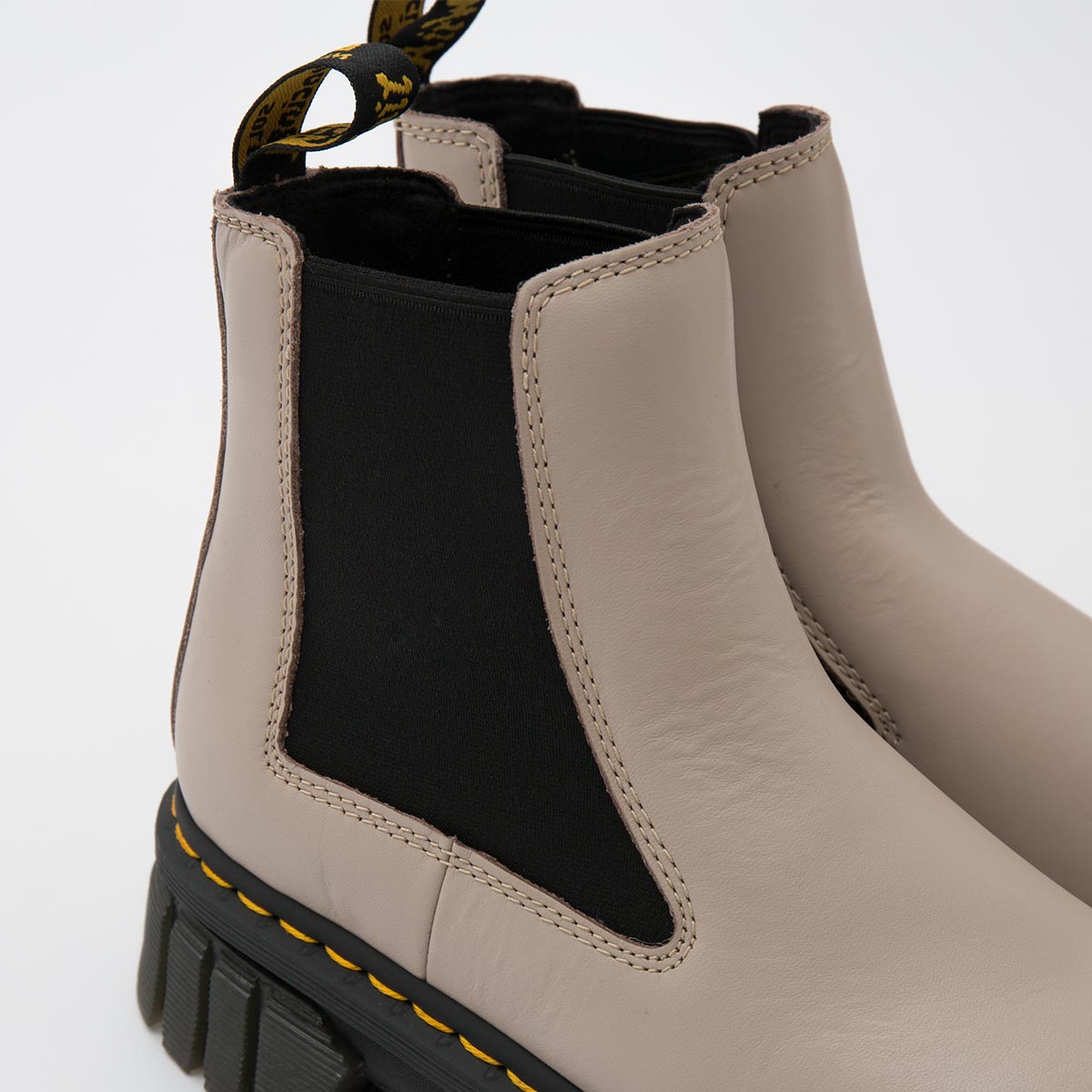 楽天市場】ドクターマーチン サイドゴア AUDRICK チェルシー ブーツ Dr