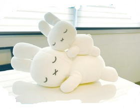 楽天市場】【タカラトミーアーツ】すやすやフレンド ぬいぐるみ 白