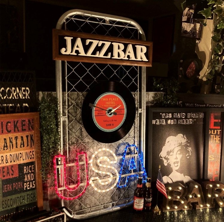 楽天市場】｢RECORD PLAYER WALL CLOCK ORANGE VERSION｣ アメリカン