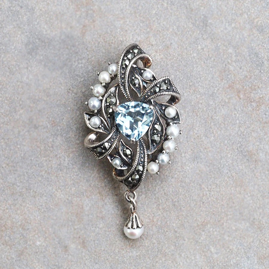楽天市場】【碌山】 シルバー ブルートパーズ アールヌーボーブローチ