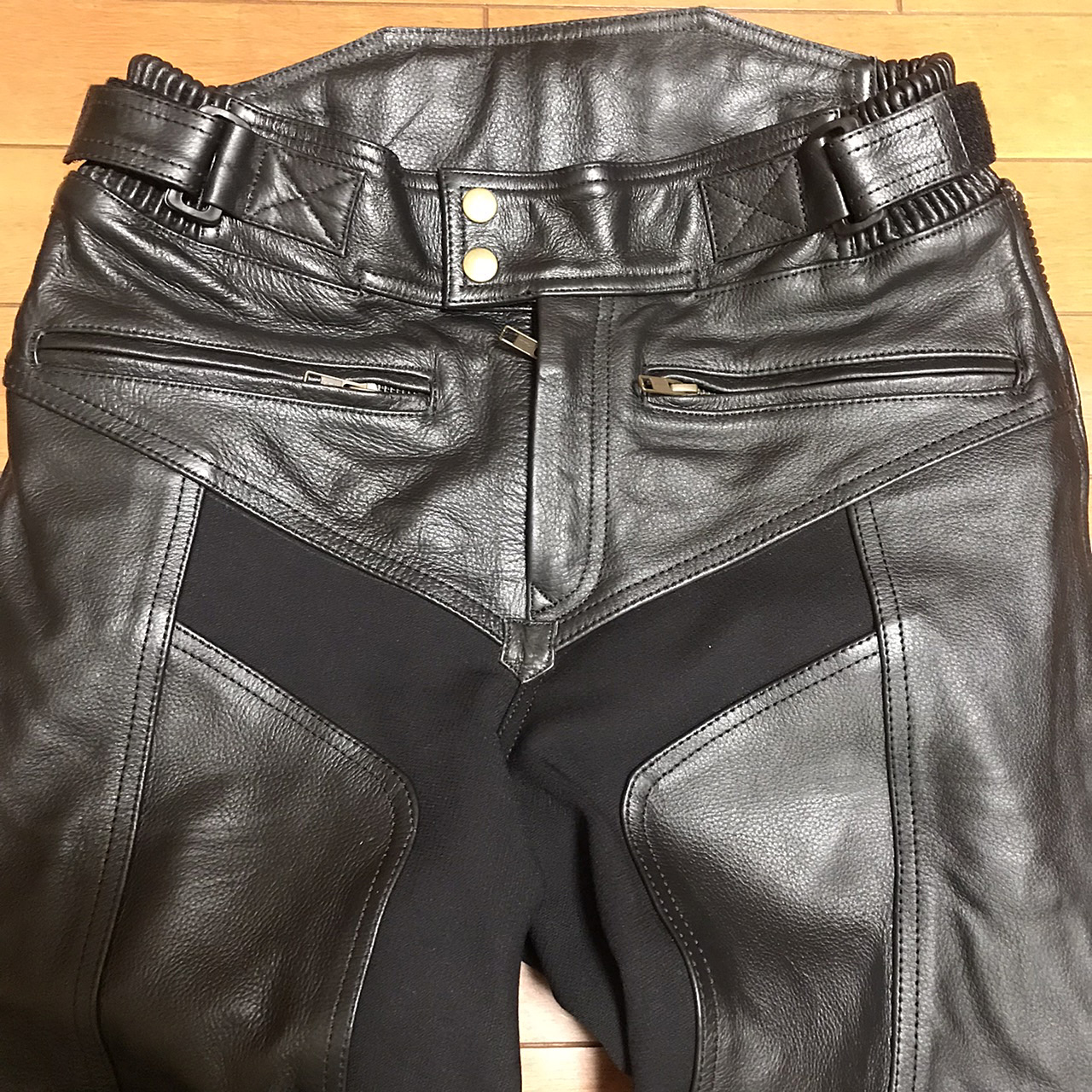 楽天市場】【Clooney】膝カップ入り P06 牛革 カウハイド レザーパンツ