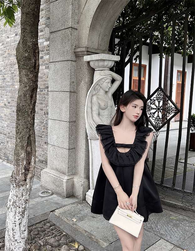 楽天市場】ノースリーブワンピース ミニワンピース フリル 切り替え