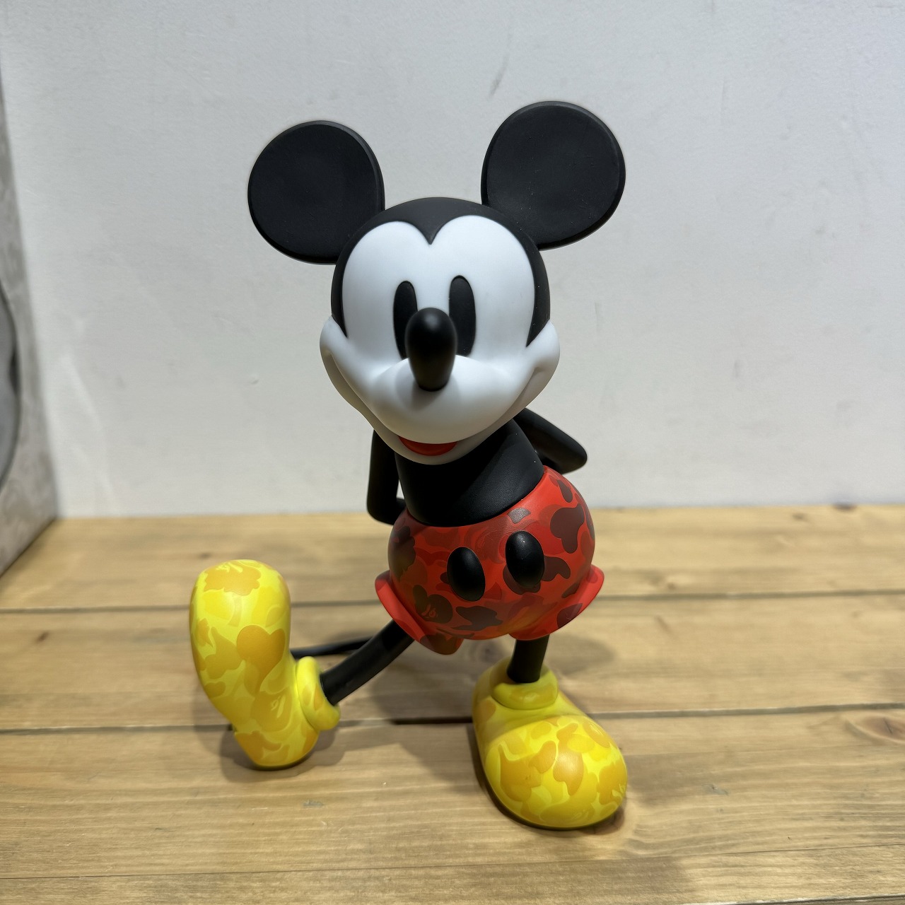 楽天市場】MEDICOM TOY VCD BAPR(R) MICKEY MOUSE MONOTONE メディコム