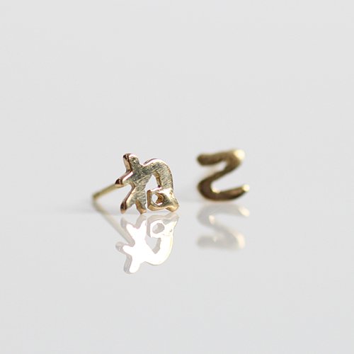 楽天市場】k18 ピアス 片耳 イロンデール エペパン hirondelle et