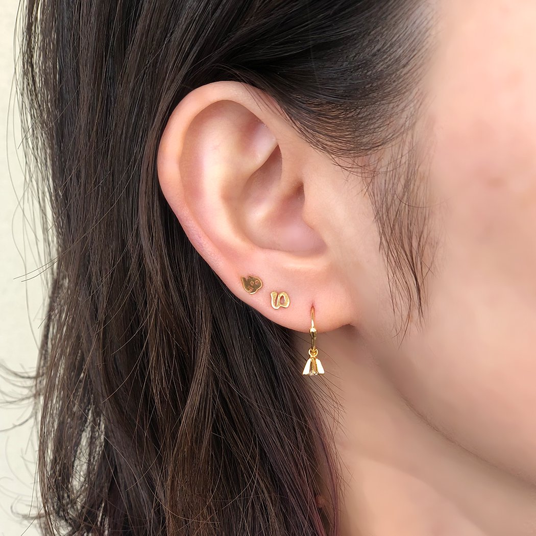 楽天市場】k18 ピアス 片耳 イロンデール エペパン hirondelle et