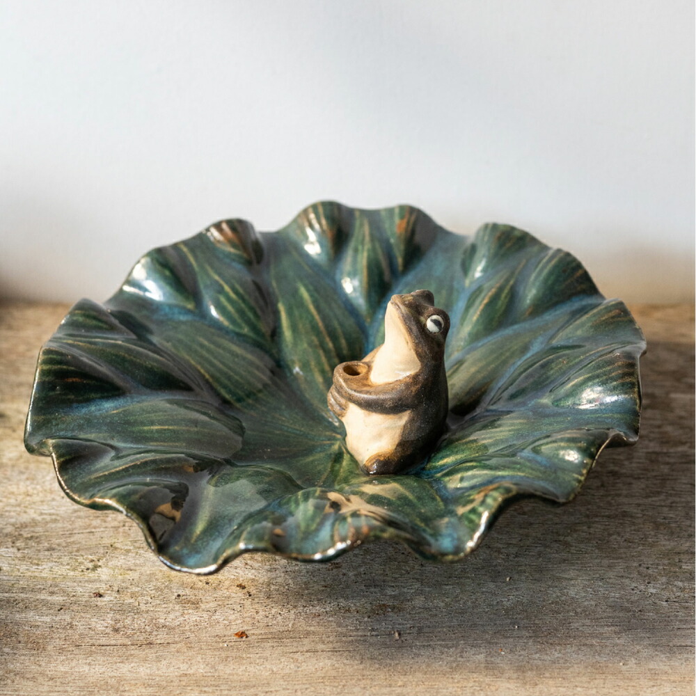 楽天市場】【ふるさと納税】【波佐見町の陶芸作家 長瀬渉】蓮の上の蛙