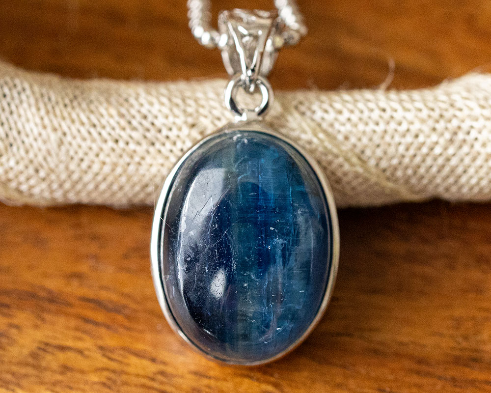 楽天市場】ブルー カイヤナイト カイアナイト Silver925 ペンダント