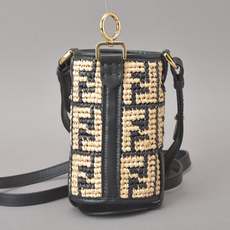 楽天市場】未使用 FENDI フェンディ ズッカ ボトルホルダー ショルダー