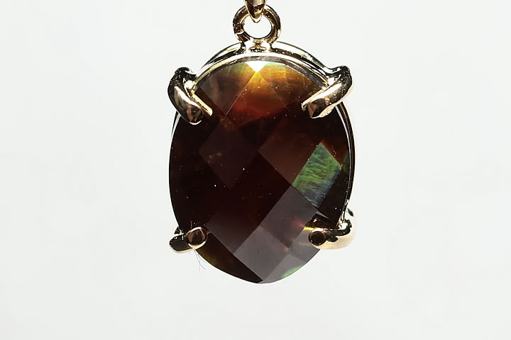 楽天市場】2.35ct奈良県天川村産 レインボーガーネットジェムグレード