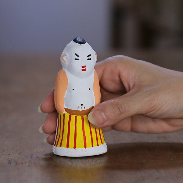 楽天市場】置物 尾崎人形 化粧まわしのお相撲さん 土鈴 尾崎人形 陶器