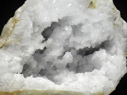 楽天市場】天然水晶 1kg 超特大サイズ ジオード クォーツ 晶洞 水晶