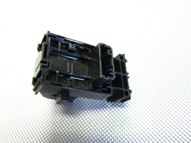 楽天市場】パワーウインドウスイッチ（助手席、後部座席用） 84810