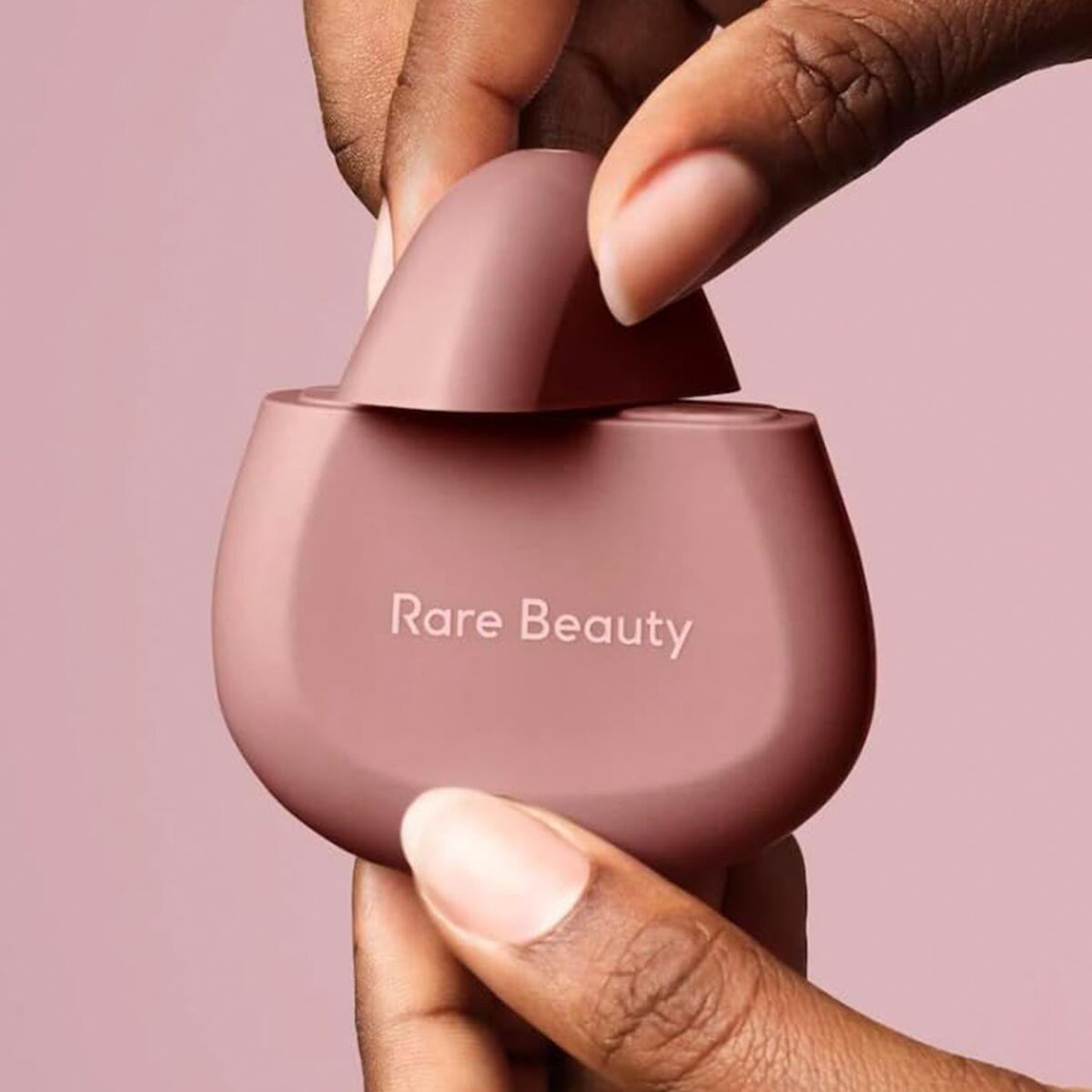 楽天市場】Rare Beauty レアビューティー by Selena Gomez Find