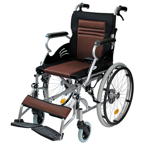 楽天市場】【3/1までポイントUP】車椅子 軽量 コンパクト 【Care-Tec