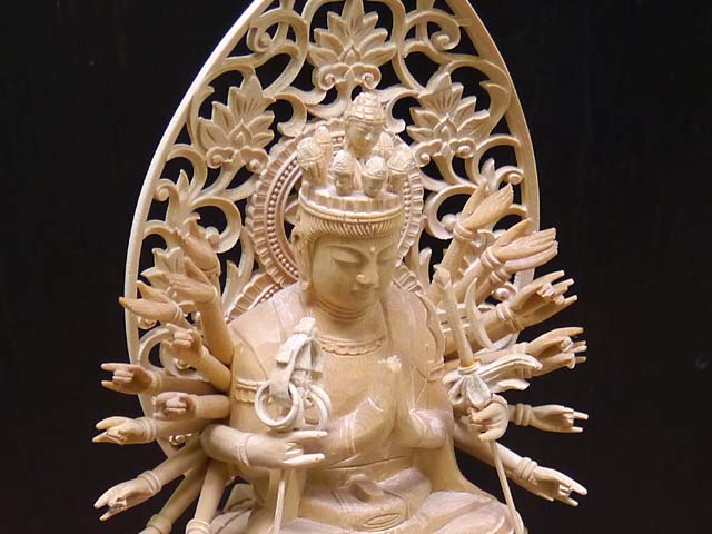 楽天市場】中国木彫仏像 千手観音座像 1点物 エスニック アジアン雑貨