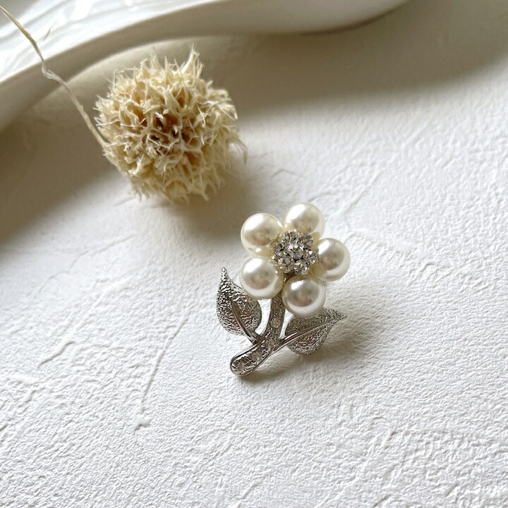 楽天市場】【本日ワンダフルデーP2倍】花 ブローチ パール 花モチーフ