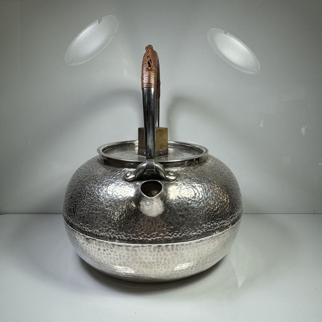 楽天市場】純銀細工 一東斎造 手作り 木摘蓋 古美術品銀瓶 湯沸 貴石