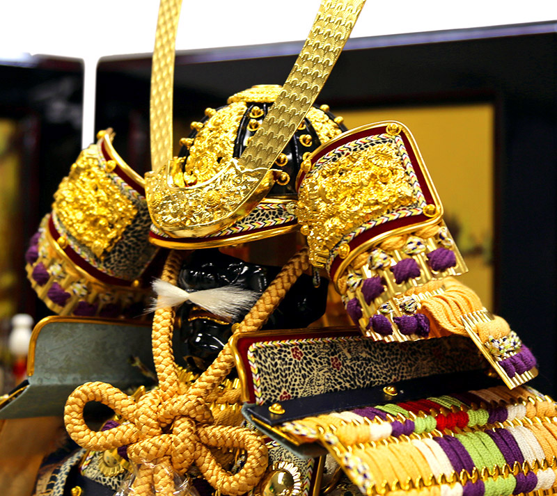 楽天市場】五月人形 久月 鎧段飾り 鎧飾り 金小札 正絹緋糸沢瀉縅 12号