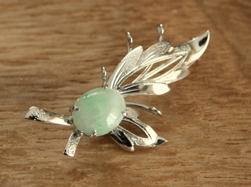 楽天市場】糸魚川翡翠ブローチ C01502 日本ヒスイ鉱業 制作 糸魚川