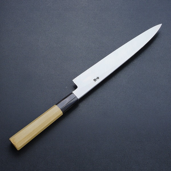 楽天市場】東周作 柳刃包丁 片刃 210mm青紙2号 霞研ぎ仕上げ 八角水牛