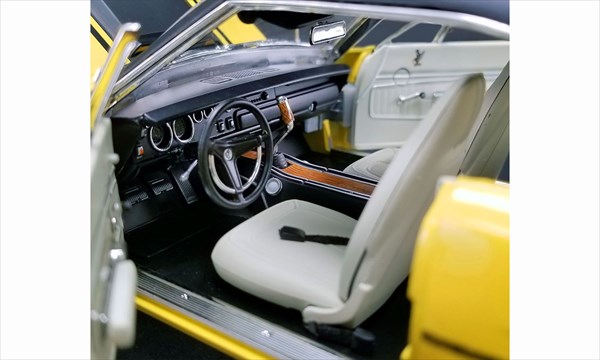 楽天市場】ミニカー GMP 1/18 1970年モデル プリムス ロードランナー