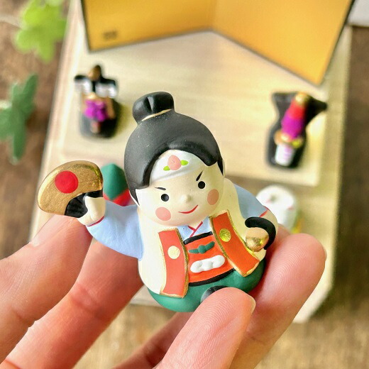楽天市場】五月人形 コンパクト 錦彩桃太郎 桃太郎 収納桐箱台付 収納