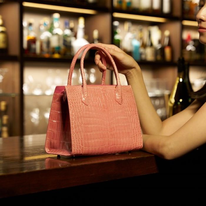 楽天市場】クロコダイル 本革 レディース バッグ ハンドバッグ ピンク