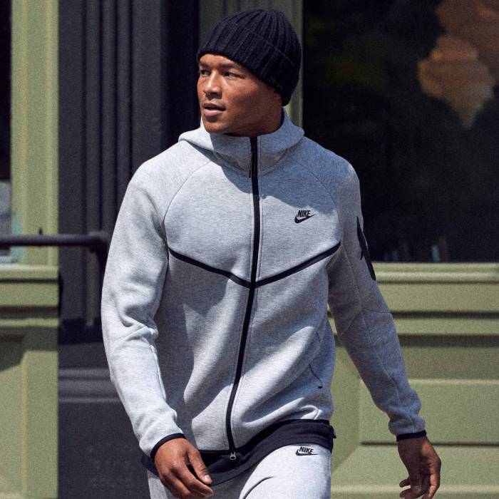 楽天市場】ナイキ テックフリース m ウインドランナーの通販