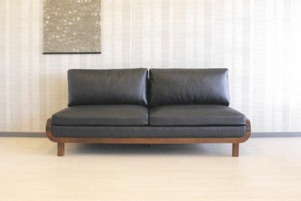 楽天市場】天然木ウォールナット無垢材を贅沢に使用しようした3人掛け