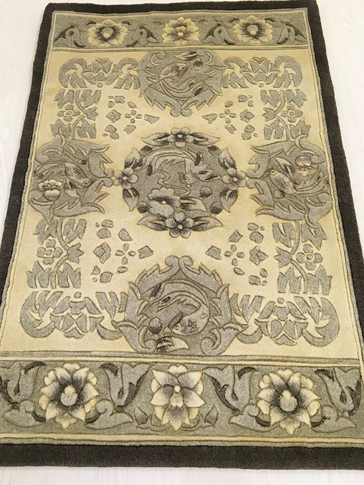 特選 天然色羊毛100% 中国段通 元宝緞通 100段 約130cm×62cm 楽天市場