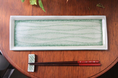 楽天市場】【手造り】サンマ皿 オフケ波紋長角皿（鈴木克弥作) 瀬戸焼