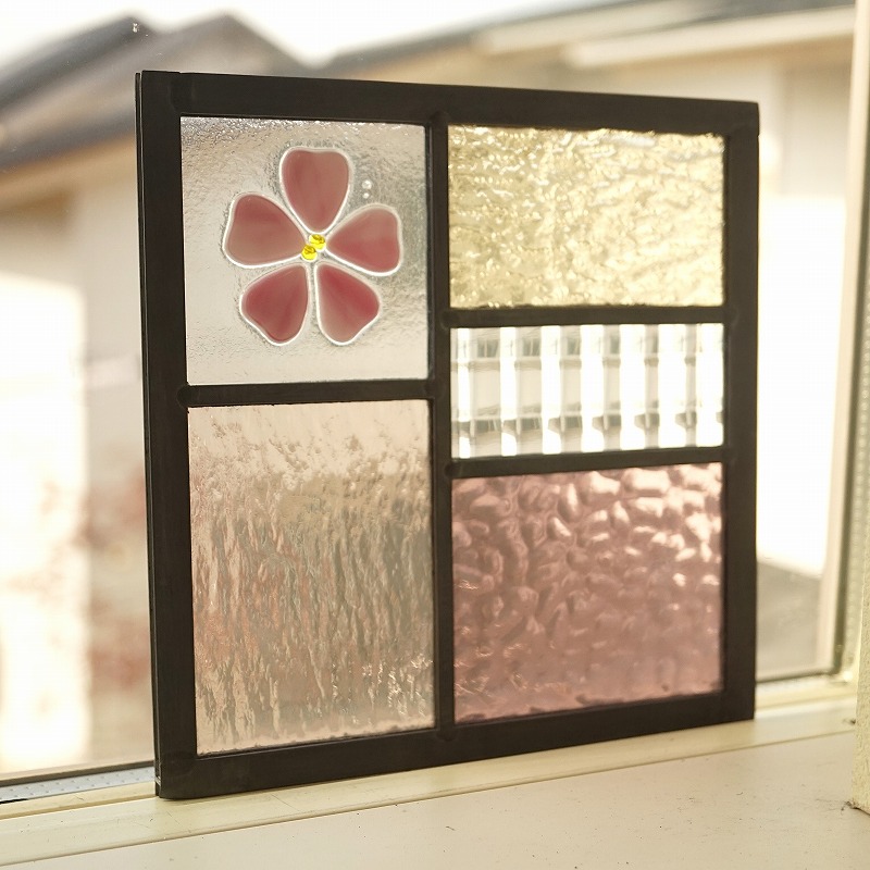 楽天市場】ステンドグラス パネル 住宅用 5つのガラスMIXフュージング