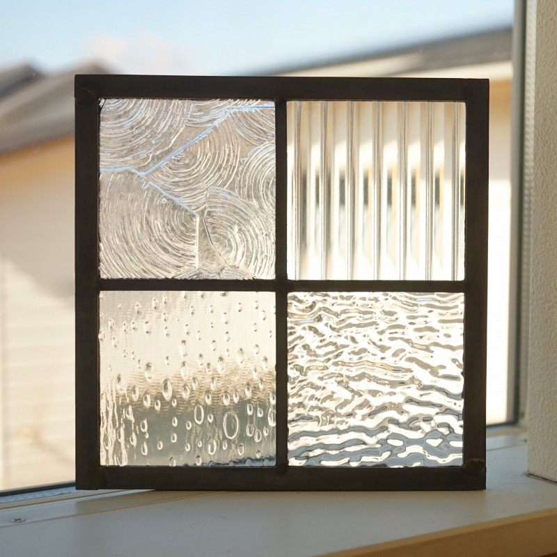 楽天市場】ステンドグラス パネル 住宅用 格子2×2 4種のクリア 〔18cm