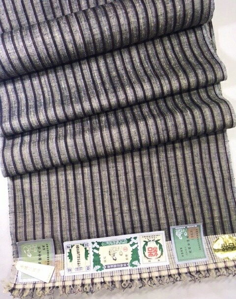 楽天市場】820-結城紬 重要無形文化財 本場結城紬 地機 グレー地に