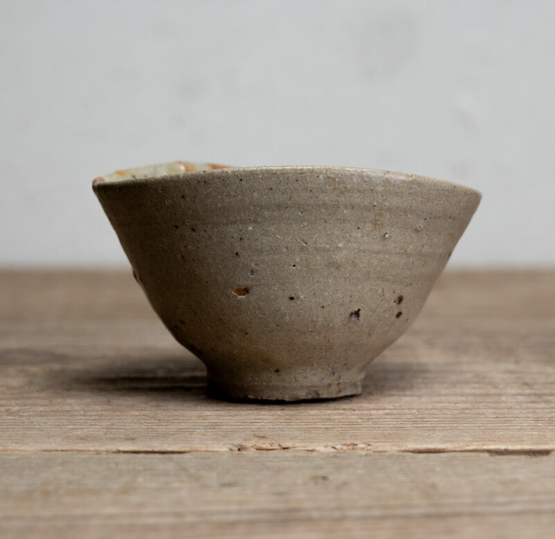 楽天市場】骨董○無地唐津ぐい呑み○古唐津 / 発掘修復品 (呼継品