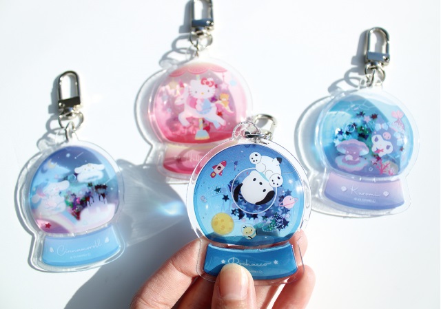 楽天市場】サンリオ スノードームキーホルダー（クロミ・シナモロール