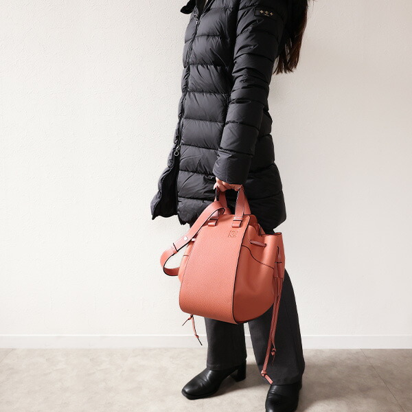 楽天市場】LOEWE ロエベ HAMMOCK MEDIUM BAG ハンモック ミディアム