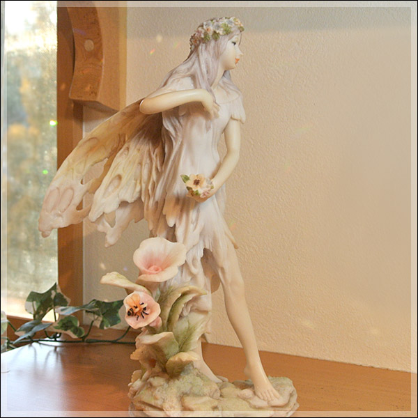 楽天市場】【送料無料】花の妖精シリーズ 美しい心 像 妖精 フェアリー