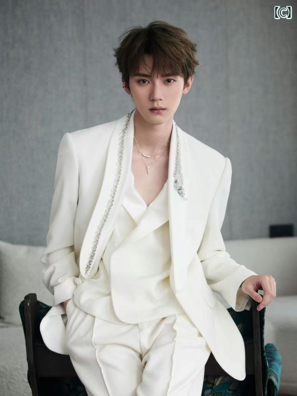 楽天市場】スーツ セットアップ メンズ 周一 然の同 風格の 白 緑の