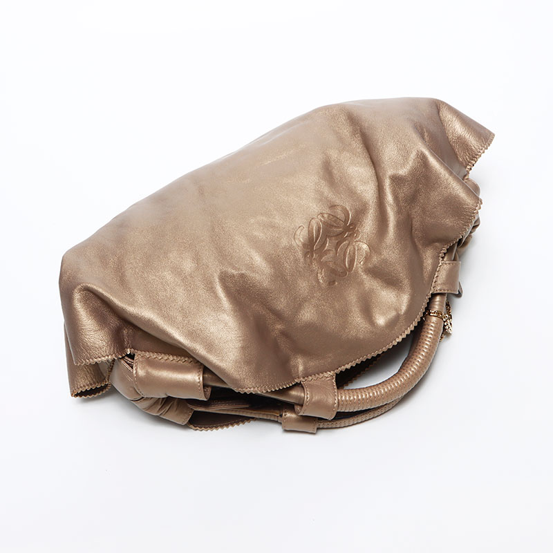 楽天市場】ロエベ LOEWE ナッパアイレ アナグラム レザー ハンドバッグ